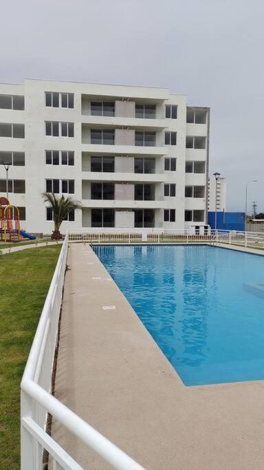 Departamento En 5 Personas Jardines Del Pacifico 3 * La Serena